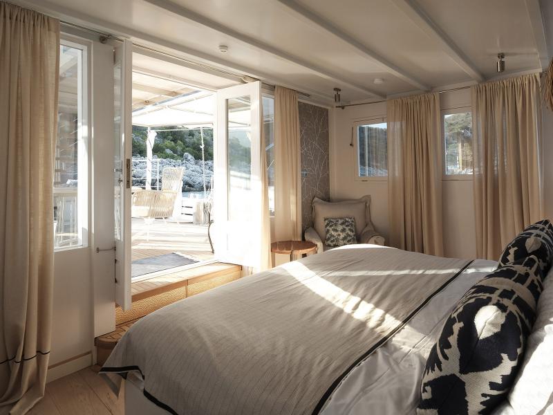 Alexa J - Luxury Superyacht , Corfu , Zakinthos 