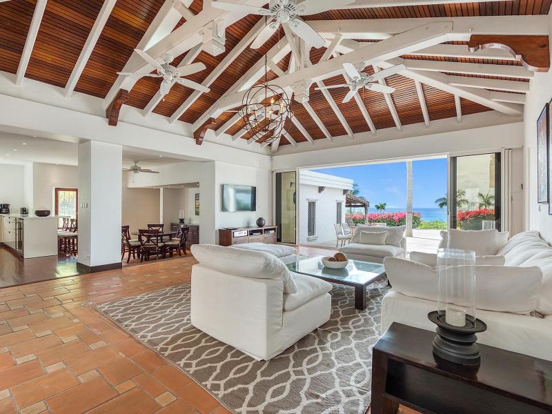 La Hacienda , Terres Basses 