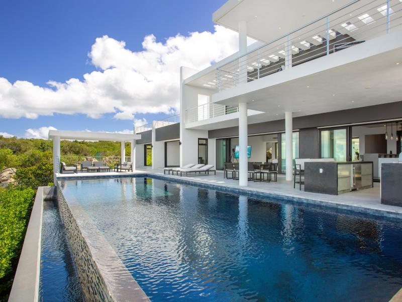 Le Rêve Bleu , Little Bay 