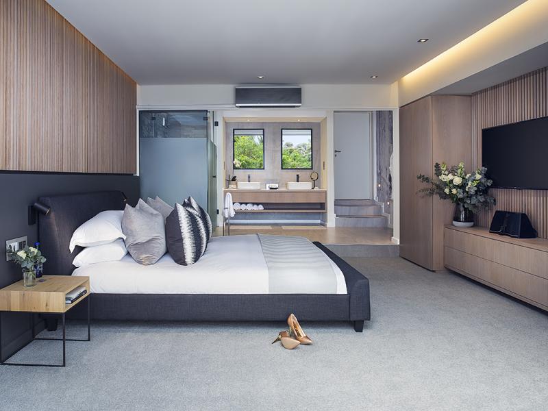 Hollywood Mansion , Cape Town 