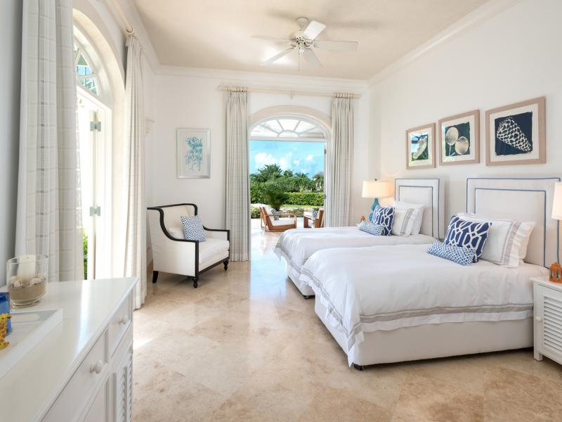 Sugar Hill - Bananaquit , West Coast Barbados 