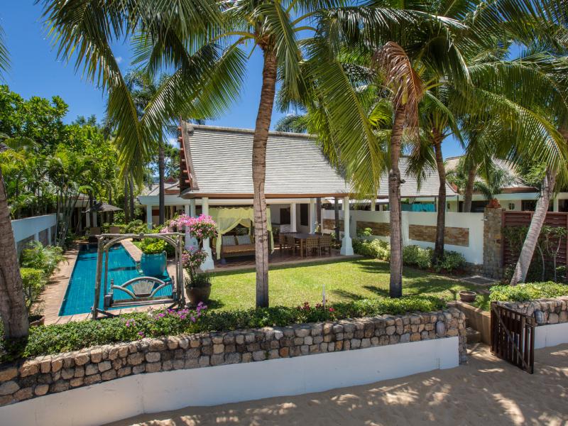 Bougainvillea - Miskawaan Estate , Koh Samui 