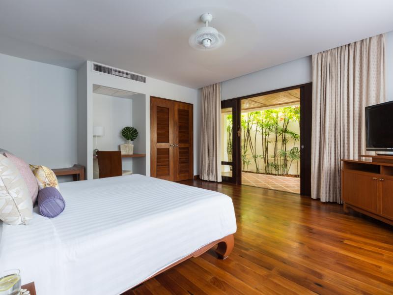 Bougainvillea - Miskawaan Estate , Koh Samui 