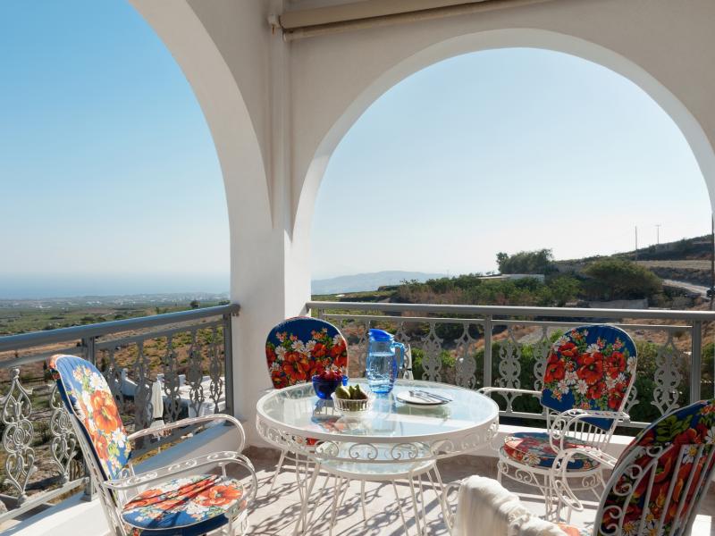 Pyrgos Estate , Santorini 