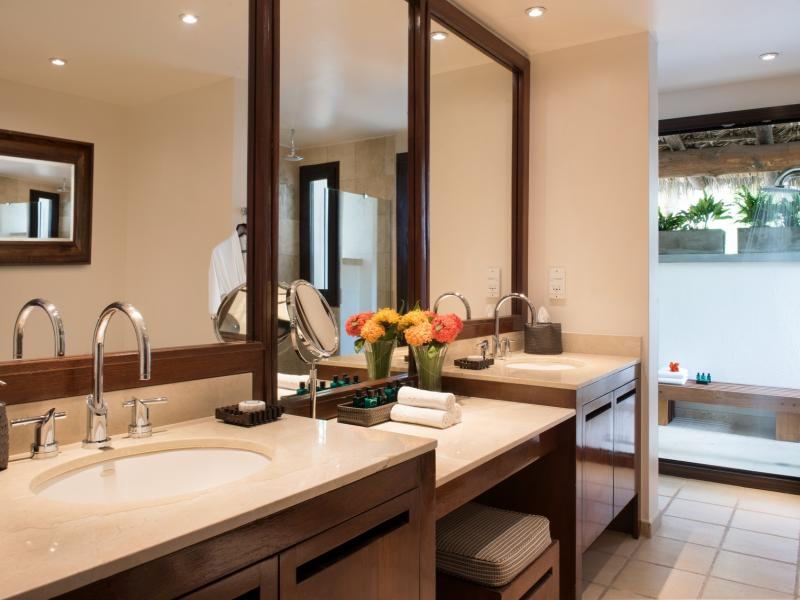 Paradise Beach, Nevis , Nevis 