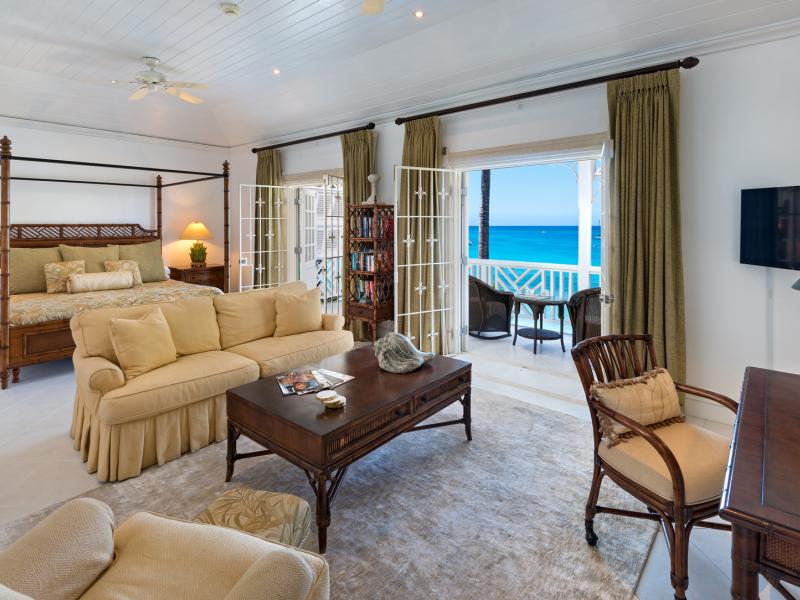 Mahogany Bay - Fathoms End , Beachfront villas Barbados , Paynes Bay , West Coast Barbados 