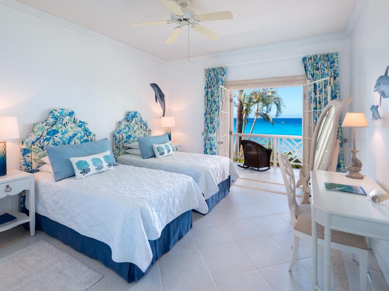 Mahogany Bay - Fathoms End , Beachfront villas Barbados , Paynes Bay , West Coast Barbados 