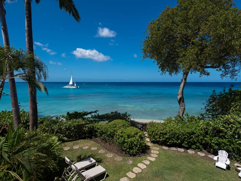 Mahogany Bay - Fathoms End , Beachfront villas Barbados , Paynes Bay , West Coast Barbados 