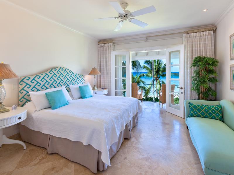 Schooner Bay 207 - Beachfront , Beachfront villas Barbados , Schooner Bay , Speightstown , St Peter , West Coast Barbados 