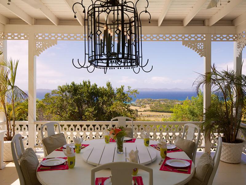 Zinnia , Centre of Island 