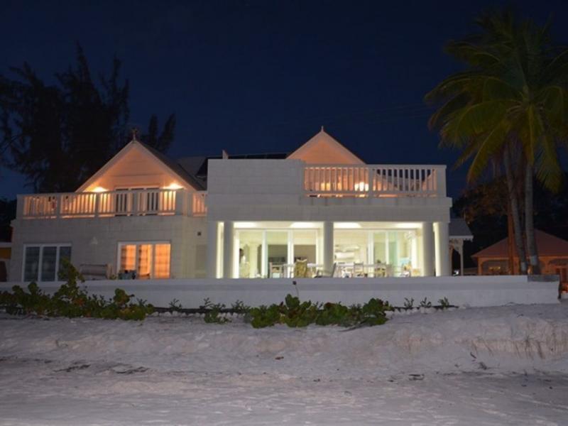 Cane Vale Beach House-Beachfront , Beachfront villas Barbados , Christ Church , South Coast Barbados 