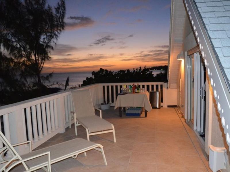 Cane Vale Beach House-Beachfront , Beachfront villas Barbados , Christ Church , South Coast Barbados 