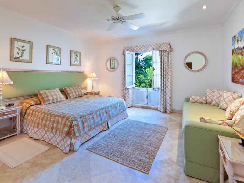 Schooner Bay 201 - Flamboyant - Beachfront , Beachfront villas Barbados , Schooner Bay , Speightstown , St Peter , West Coast Barbados 