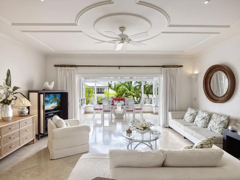 Schooner Bay 306 - Beachfront , Beachfront villas Barbados , Schooner Bay , Speightstown , St Lucy , West Coast Barbados 