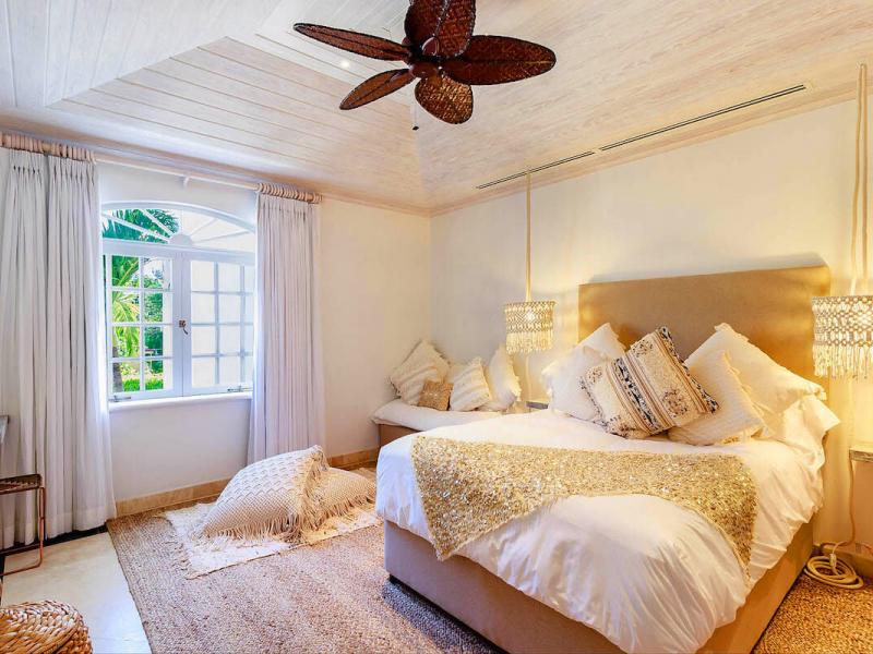 Old Trees 104 - Sunset , Beachfront villas Barbados , Old Trees , Paynes Bay , St James , West Coast Barbados 