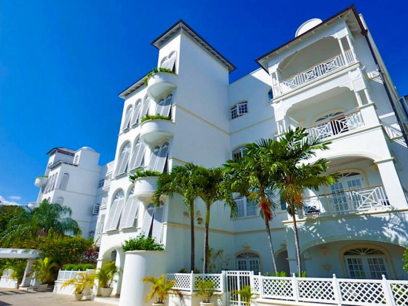 Old Trees 104 - Sunset , Beachfront villas Barbados , Old Trees , Paynes Bay , St James , West Coast Barbados 