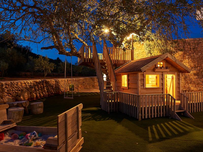 Can Pegaso Grande , North 