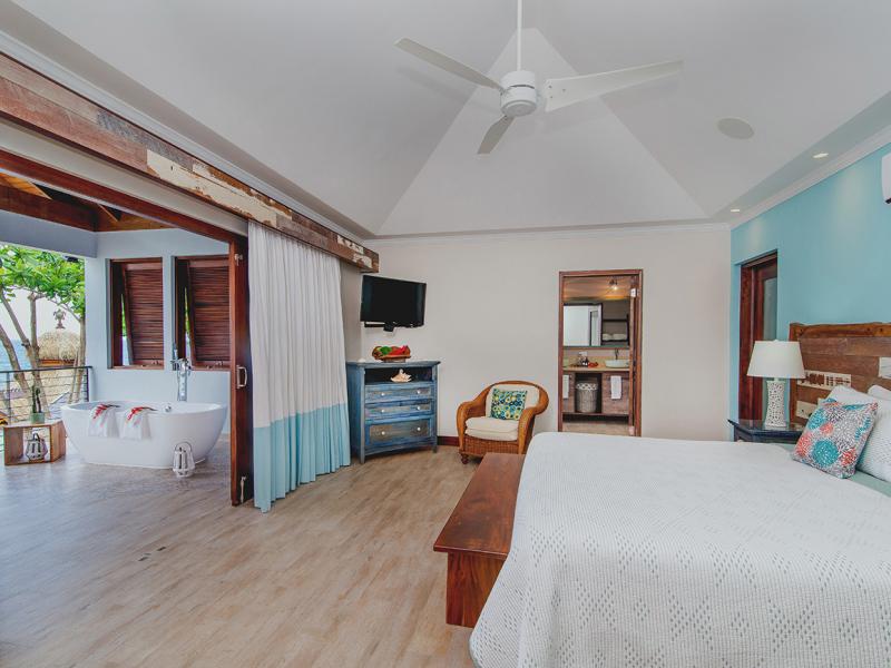 Buttonwood Reef and Sea Biscuit Cottage , Ocho Rios 