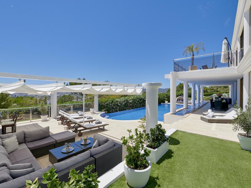 Can Rimbau Heights , East , Jesus 