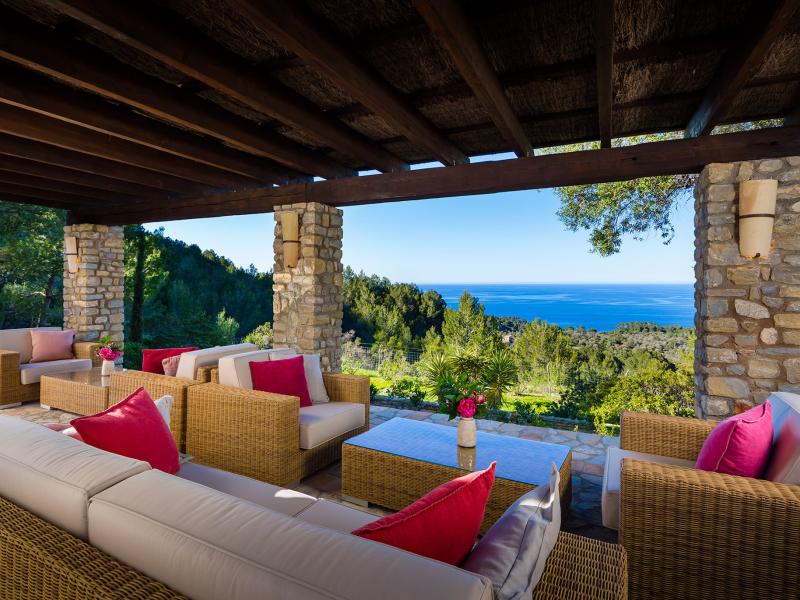 Villa Santiago , West 