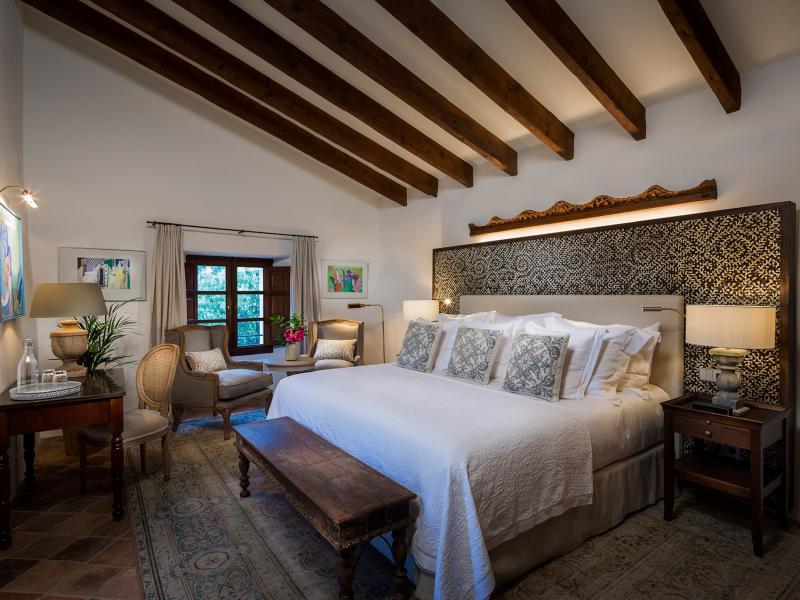 Villa Santiago , West 