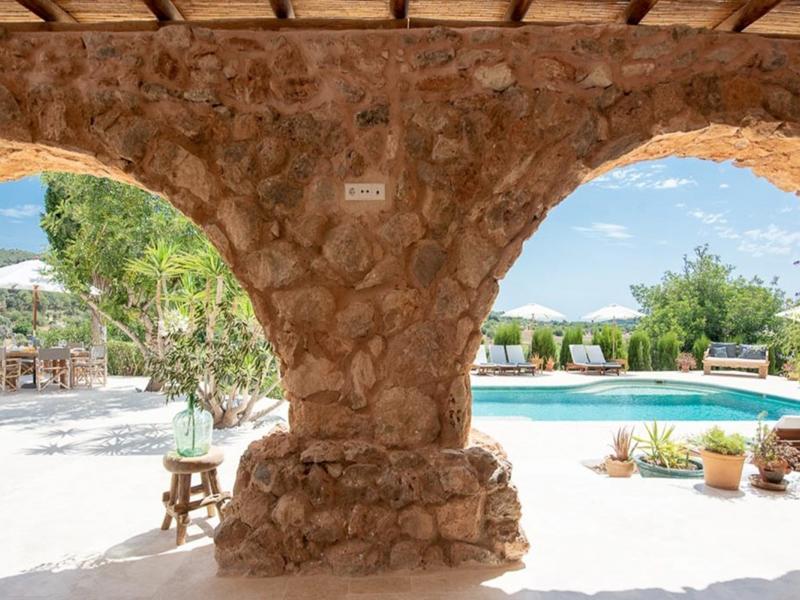 Can Daphne , Santa Gertrudis 