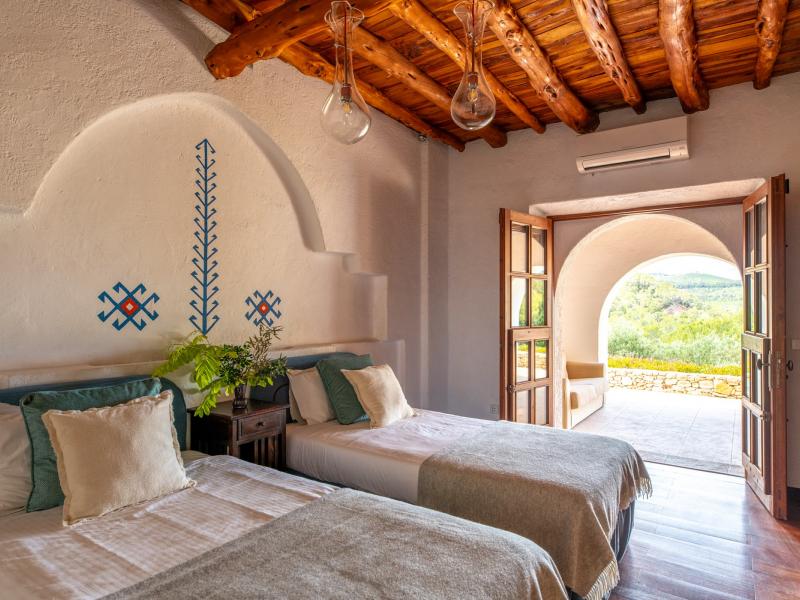 Can Xarraca , Portinatx 