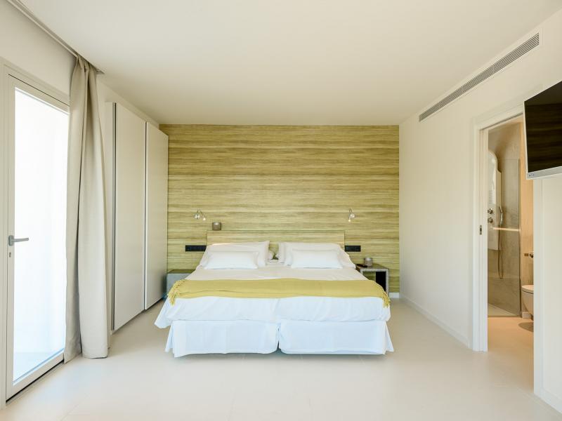 Villa Equis , Cap Martinet 