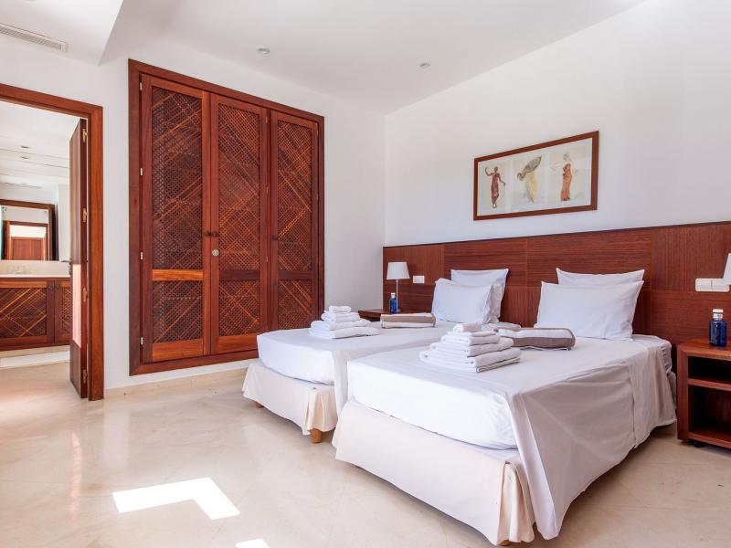 Villa Katherine , Cala Tarida 