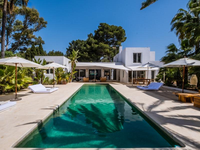 Villa Zola , Roca Llisa 