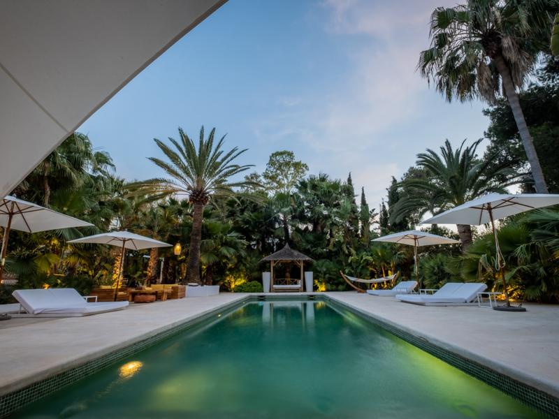 Villa Zola , Roca Llisa 