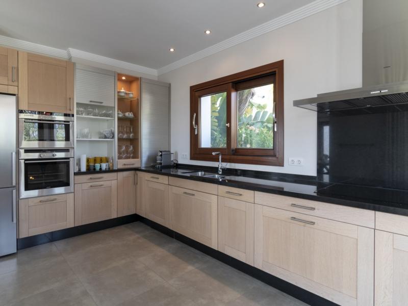 Villa Vista Infinita , Marbella 