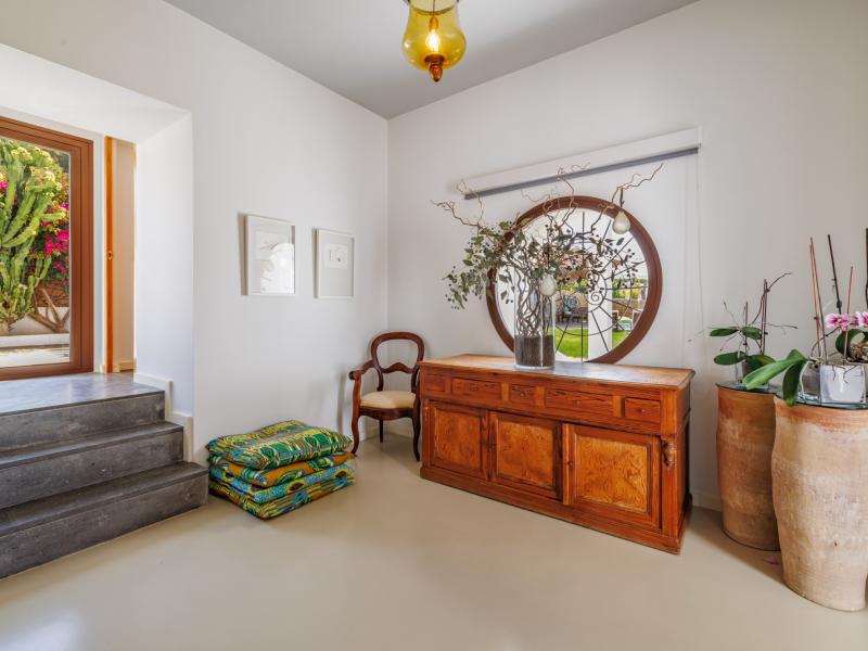 Can Peralta Vell , San Carlos 