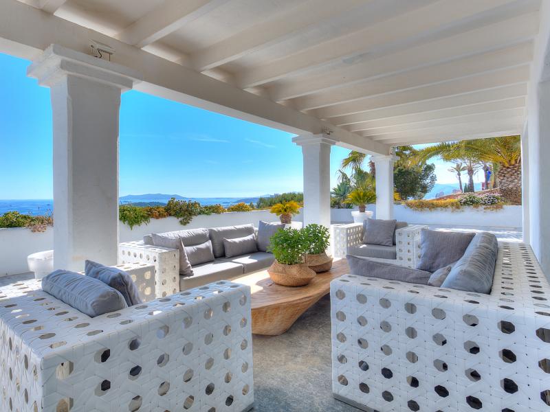 Casa El Dorada , Cap Martinet 