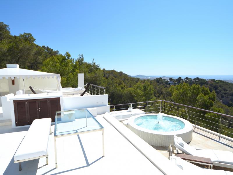 Villa Destiny , 