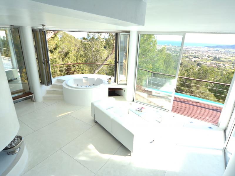 Villa Destiny , 