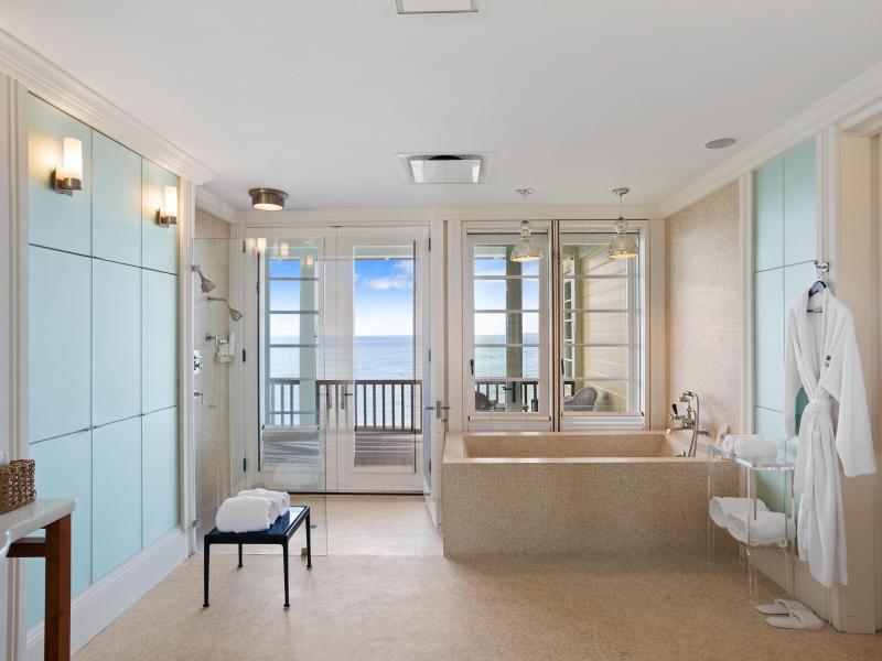 Coral Estate , Long Bay 