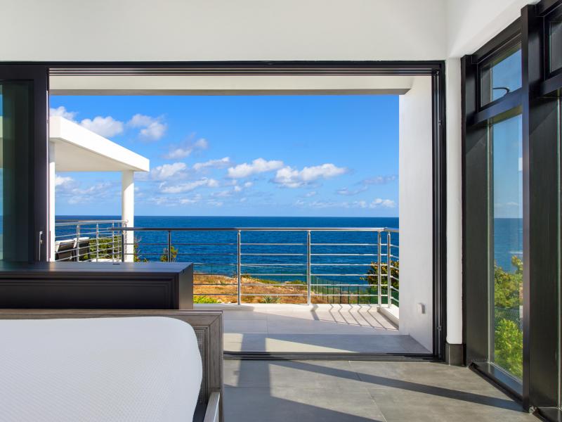 Le Rêve Bleu , Little Bay 