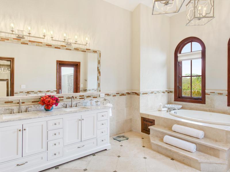 Seashell Villa , Lime Stone Bay 