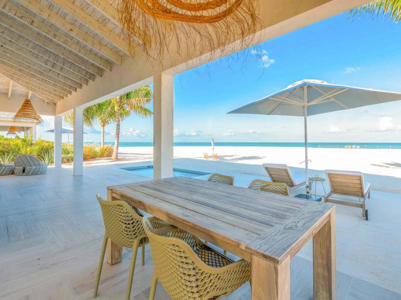 Ambergris Cay , Ambergris Cay 