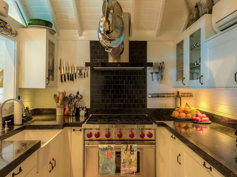 Tigh-na-Mara , Elsie Bay 