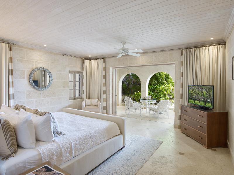 Bachelor Hall - Beachfront , Beachfront villas Barbados , Holetown , Porters , St James , West Coast Barbados 