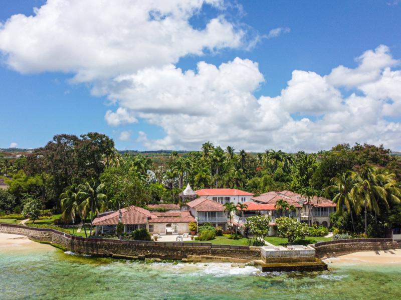 Bachelor Hall - Beachfront , Beachfront villas Barbados , Holetown , Porters , St James , West Coast Barbados 