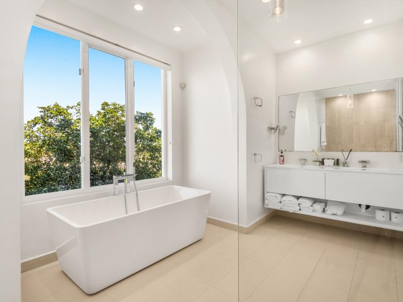 Villa Sublime , Silly Creek 