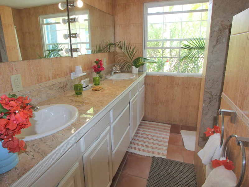 Bay House , Dieppe Bay 