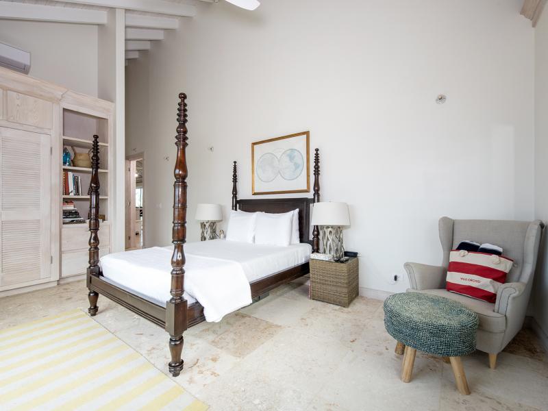 Eleuthera 4 , Eleuthera 