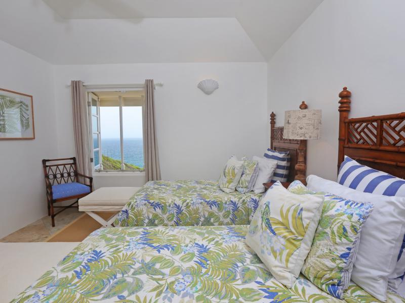 Equinox , Cap Estate 