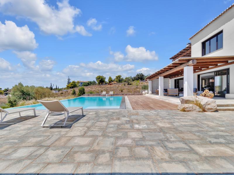 Villa Calma , Peleponnese 