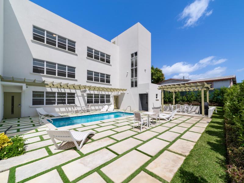 Coral Beach 101 , Mullins , Mullins Bay , St Peter , West Coast Barbados 