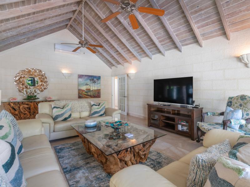 Queen's Fort Pavilion , Queens Fort 